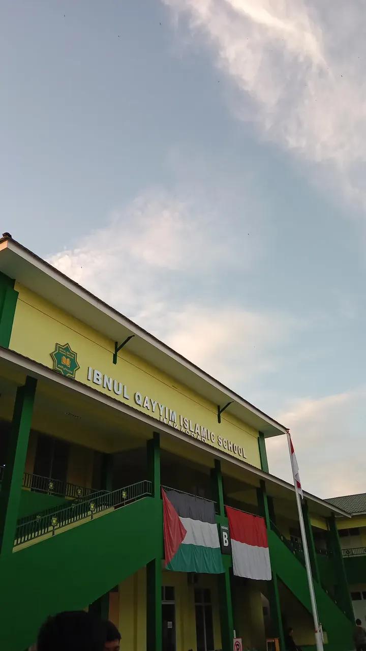 Penghargaan Terbaik diraih oleh Siswa